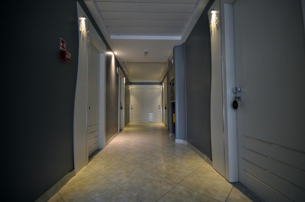 Hotel Adriatic&Beauty Римини Екстериор снимка
